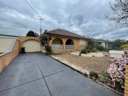 22 Gloucester Street, Hadfield VIC 3046 - Photo 5