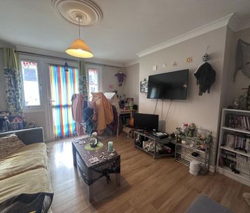 2 bedroom house share to rent - Photo 1