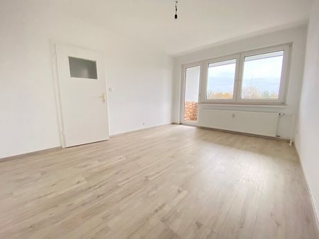 Schöne 3 Zimmerwohnung mit Balkon - Foto 4