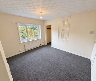 2 bedroom end of terrace house to rent - Photo 3