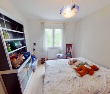 Location Maison 7 pièces 184m² STE FOY LES LYON 69110 - Photo 6