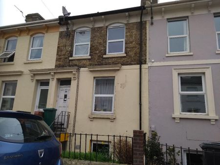 1 bedroom maisonette to rent - Photo 5