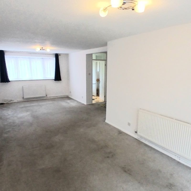 Burghley Close - Photo 1