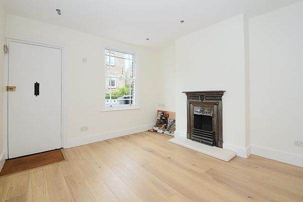 2 bedroom cottage to rent - Photo 1