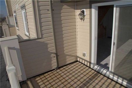 For Lease - 48 Nearco Crescent, Oshawa, Ontario - Photo 2