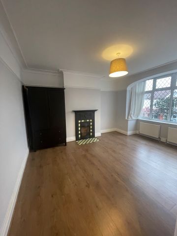 4 Bed Terraced House, Glencairn Road, SW16 - Photo 4