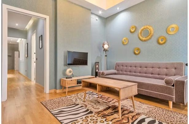 Carrer del Bruc, Barcelona, Catalonia 08009 - Foto 1