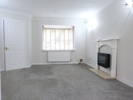 3 bedroom end of terrace house to rent - Photo 2