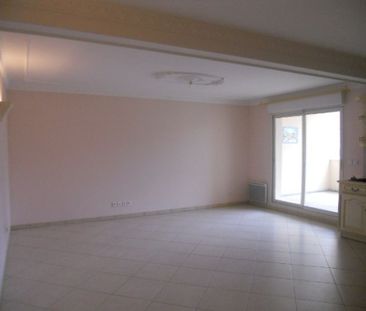 Location Appartement 3 pièces 65m² STE GENEVIEVE DES BOIS 91700 - Photo 2