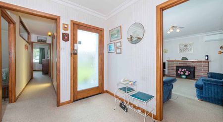 MT ROSKILL, 3 BEDROOMS - Photo 5