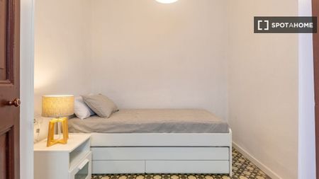 barcelona, Catalonia 08870 - Photo 4
