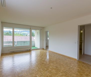 Living with style and comfort in Aesch - Photo 2