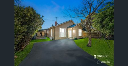 Charming 3-Bedroom Home in the Heart of Pakenham - Photo 3