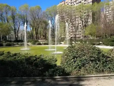 Madrid - Photo 2
