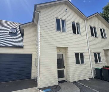 Where Comfort Meets Convenience - Photo 5