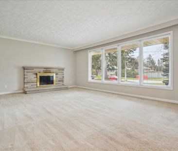 For Lease - 613 Sequin Crescent, Mississauga, Ontario - Photo 2