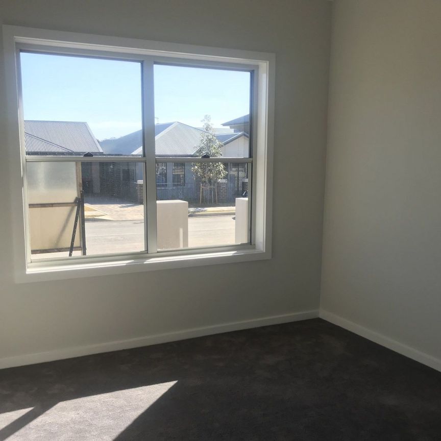 QUALITY HOME IN REDBANK ESTATE - Photo 1