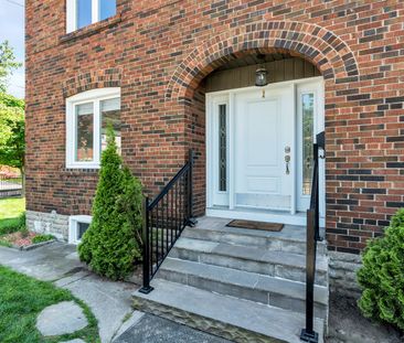 For Lease - 290 Westmount Avenue, Toronto, Ontario - Photo 4