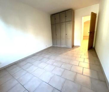 Location Appartement 4 pièces 84 m2 à Aubagne - Photo 6