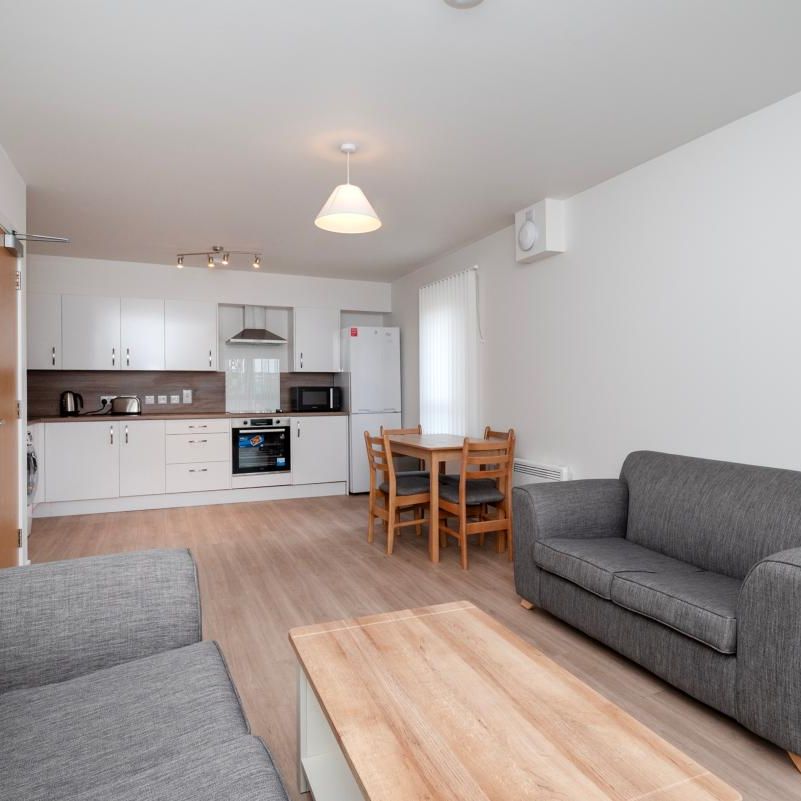 UNDER OFFER — NO FURTHER VIEWINGS Well Presented Two Bed, Furnished, Top Floor Apartment with Secure Parking close to Aberdeen Royal Infirmary. PRIORITY IS GIVEN TO NHS KEYWORKERS - Photo 1