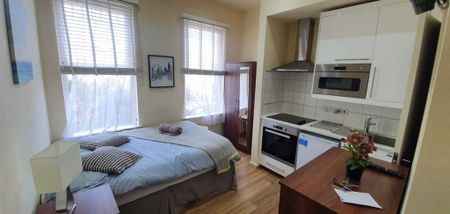 Studio to rent - Photo 5