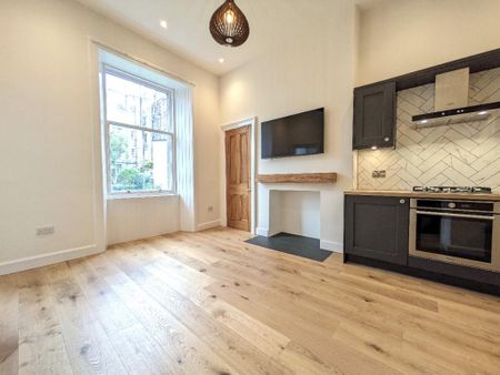 2 bedroom flat to rent - Photo 3