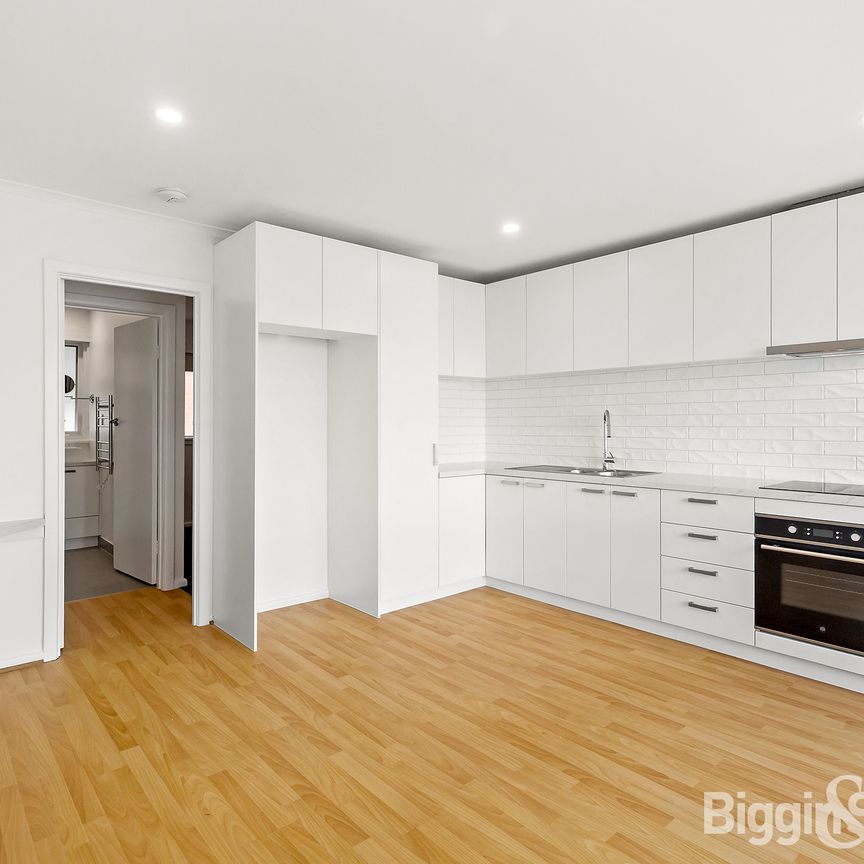 MODERN COZY ONE BEDDER - Photo 1