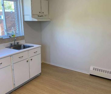 3 et demi bien entretenu à Longueuil! - Photo 1