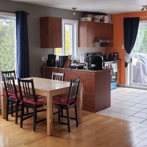 Très grand 5 ½ (1436 pi2) à louer - Photo 2