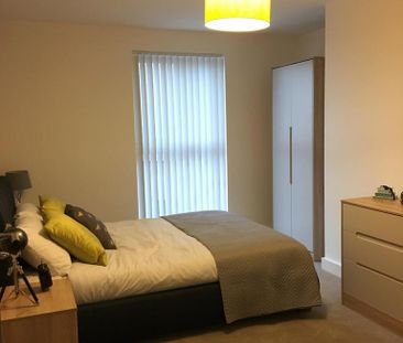 2 bedroom flat to rent - Photo 2