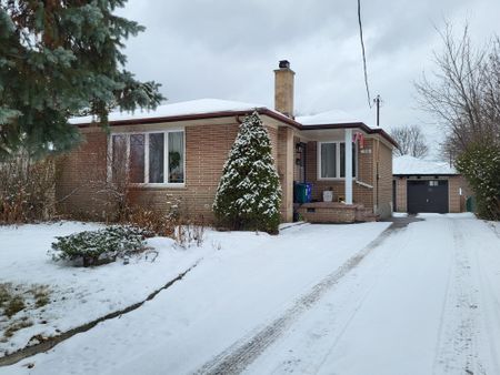 For Lease - 118 Cartier Crescent Unit# Basement, Richmond Hill, Ontario - Photo 2