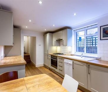 3 bedroom terraced house to rent - Photo 3