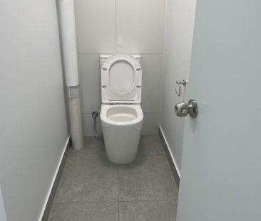 DELIGHTFUL FAMILY HOME - Photo 2