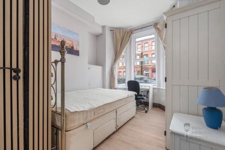 Room 1, 5 Willowbank Gardens, Belfast, BT15 5AH - Photo 4