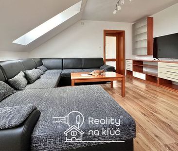 Na prenájom zariadený 3-izbový byt s dvorom a súkromným parkovaním ... - Photo 2