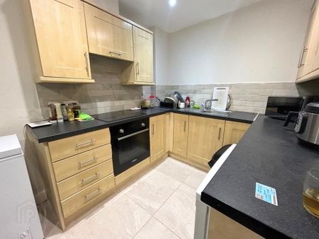 301 College Court Central, Belfast, BT1 6BF - Photo 5