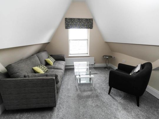 Ninian Road, Roath, Cardiff - Photo 1