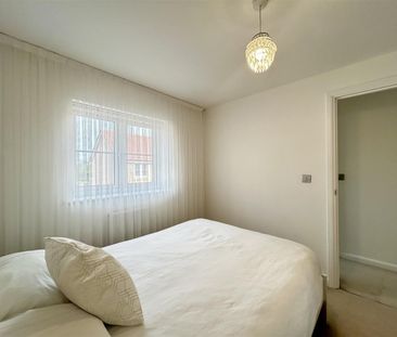 3 Bedroom House To Let - Photo 3