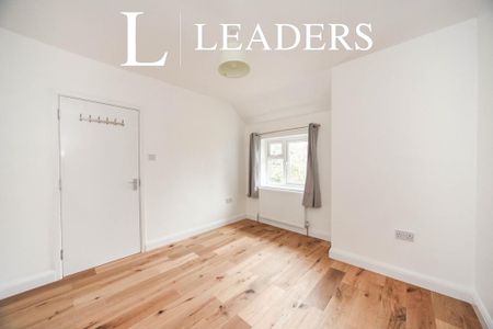 4 bedroom terraced house to rent - Photo 3