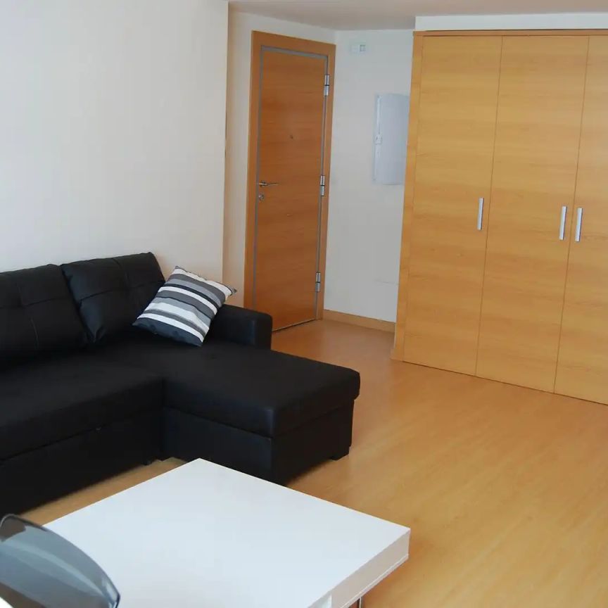 Apartamento de alquiler en Calle Huestes, 3, La Buhaira - Photo 1