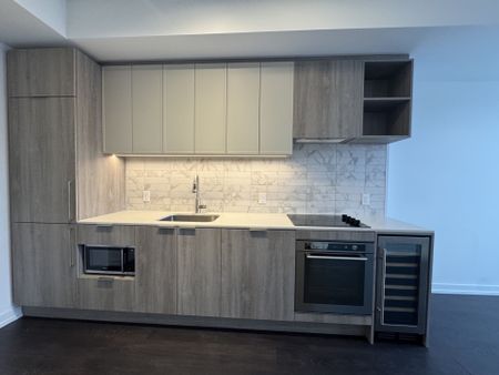 For Lease - 2020 Bathurst Street Unit# 635, Toronto, Ontario - Photo 2