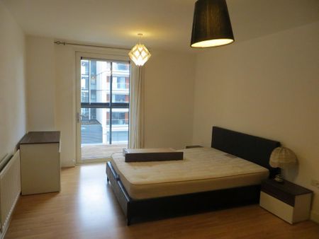 1 bedroom flat to rent - Photo 2