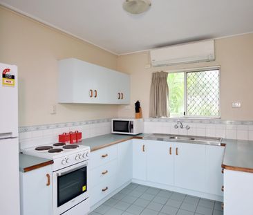 SPECIAL OFFER - SELF CONTAINED APARTMENT - GLADSTONE CBD - Photo 1