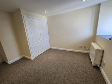 2 bedroom maisonette to rent - Photo 3