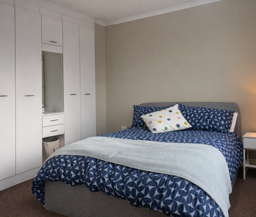 3 bedroom terraced house to rent - Photo 5