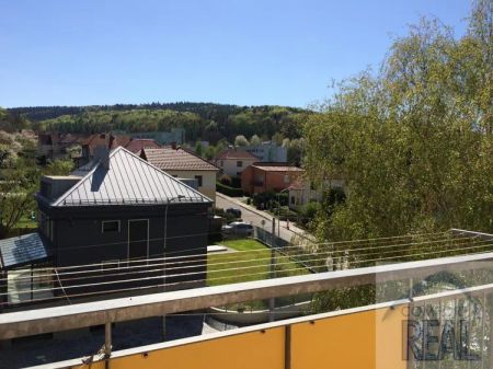 Pronájem bytu 2+1 65 m s garáží, Svat. Čecha, Zlín - Prštné - Photo 3