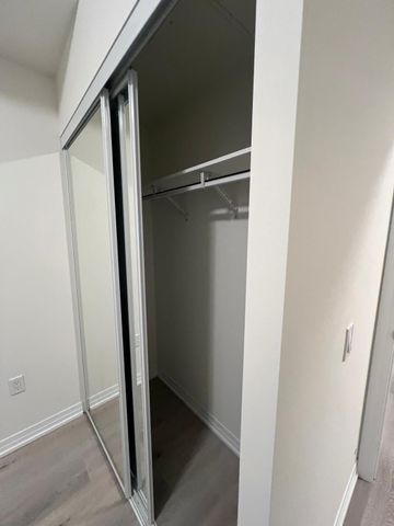 For Lease - 15 Watergarden Drive Unit# 3209, Mississauga, Ontario - Photo 4