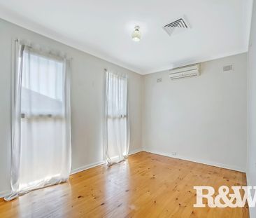 Neat 3 bedroom home - Photo 2