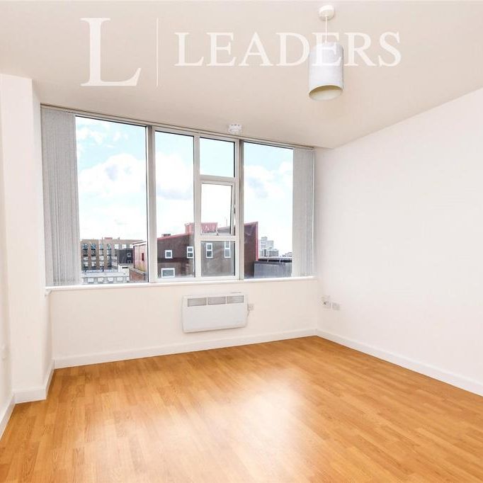1 bedroom flat to rent - Photo 1