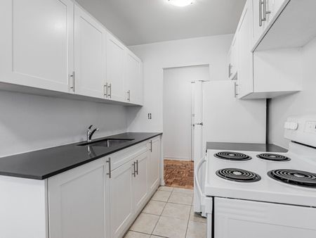 For Lease - 165 Colborne Avenue Unit# 405, Richmond Hill, Ontario - Photo 3